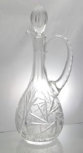 Carafe à Vin anse bec verseur en Cristal de Bohème Taille Diamant  75 cl 