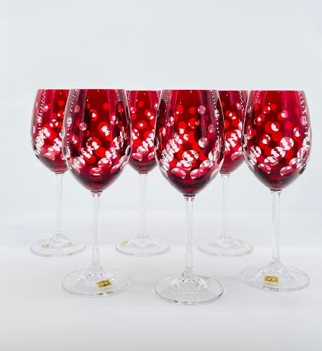 Verres élégants boules rouge rubis en cristal bohème