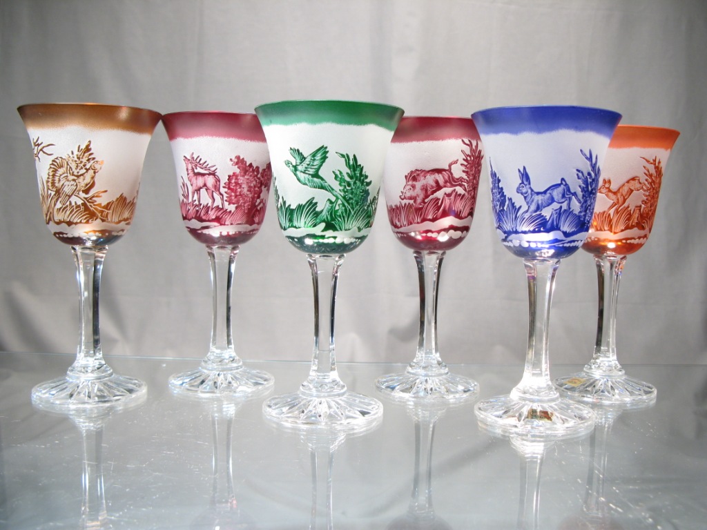 Verres à vin couleur Chasse Cristal de Bohème 