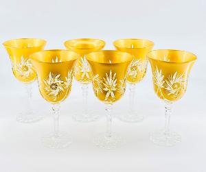  6 Verres à vin dorés  Cristal de Bohème