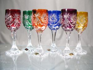 Verres Digestif sur pied Taille Etoile Diamant Cristal Boheme Couleur 