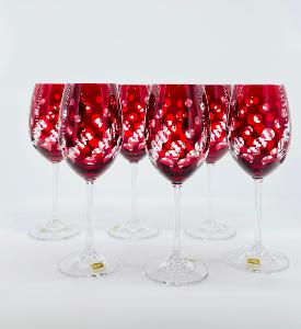 Verres élégants boules rouge rubis en cristal bohème