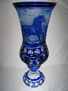 Vase "chevaux" en Cristal de Bohème