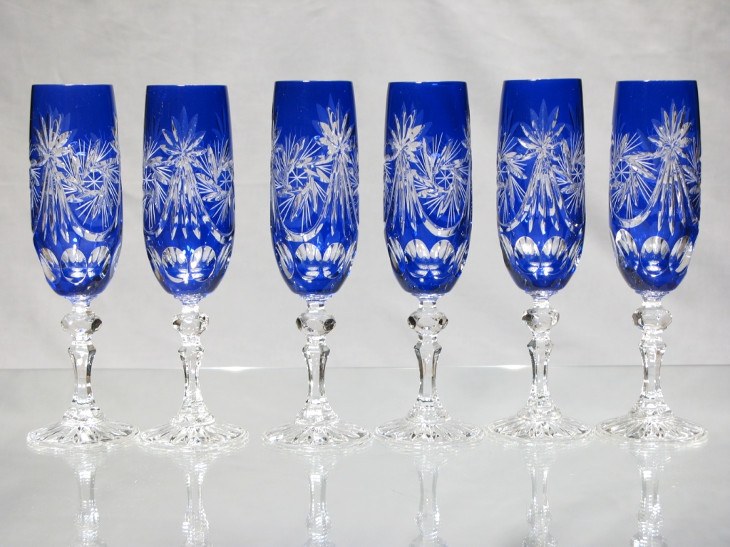 Flutes à Champagne Cristal de Bohème Bleu cobalt taille etoile diamant (coffret de 6) 