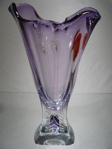 Vase en cristal +24%plomb. pièce unique signée 