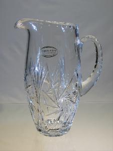 Carafe à Eau jarre en Cristal de Bohème Taille Diamant  75 cl 