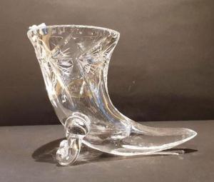 Carafe en forme de huchet en Cristal de Bohème