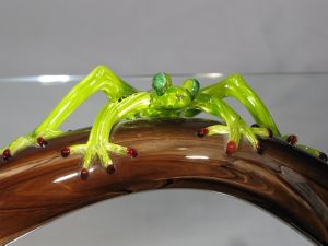 Grenouille sur branche Murano