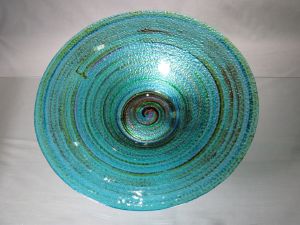 Coupe en verre turquoise multicouleur