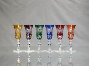 Verres Digestifs sur pied Taille Etoile Diamant Cristal Boheme Couleur 