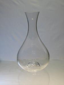 Carafe à vin moderne ouverte