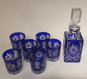 Coffret de carafe à whisky et 6 verres bleu en cristal bohème